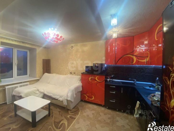 3-комн квартира улица Славского, 4,  д. 4