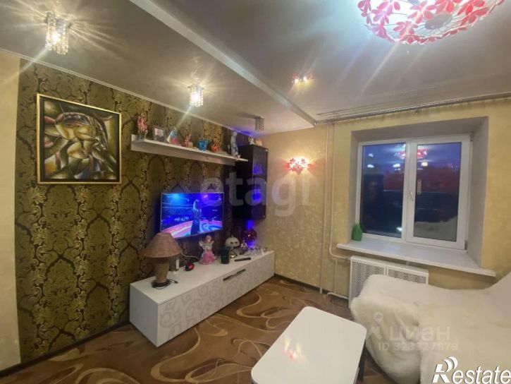 3-комн квартира улица Славского, 4,  д. 4