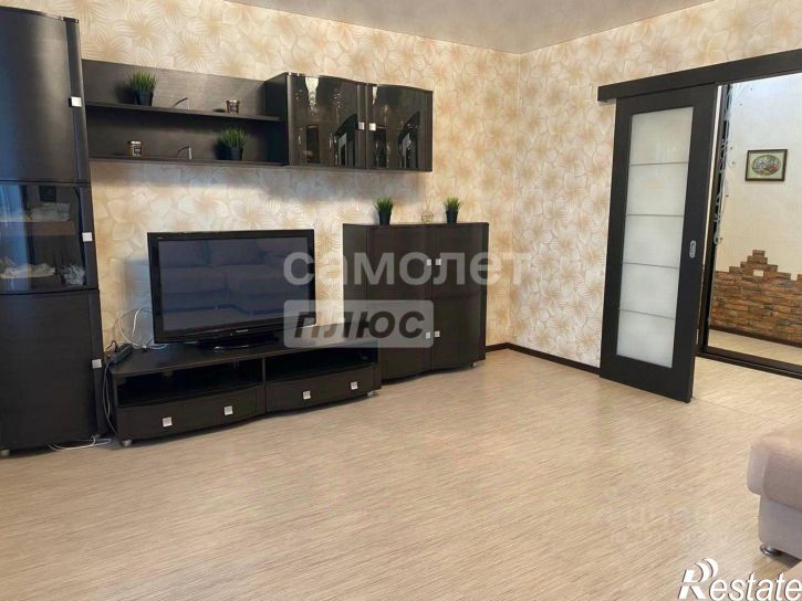 3-комн квартира Ленинградская улица, 12,  д. 12