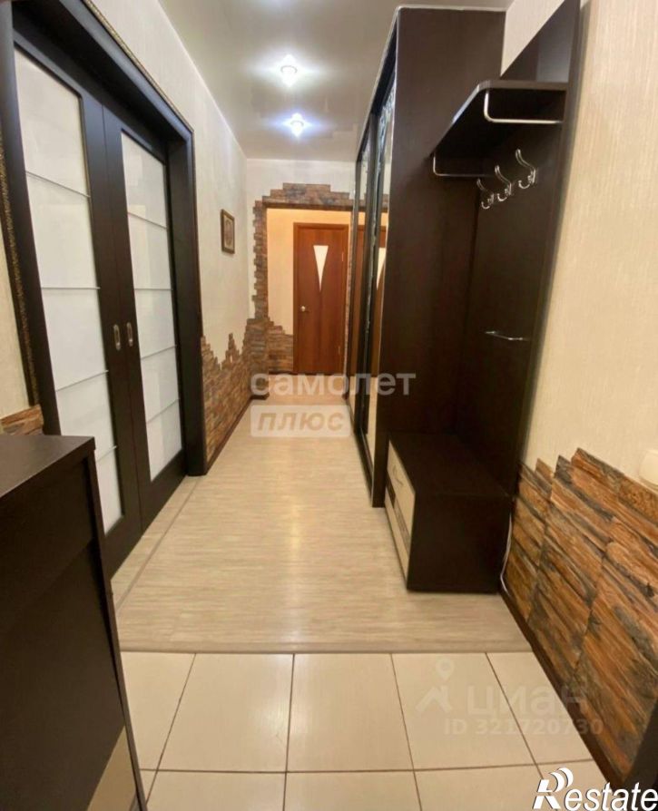 3-комн квартира Ленинградская улица, 12,  д. 12