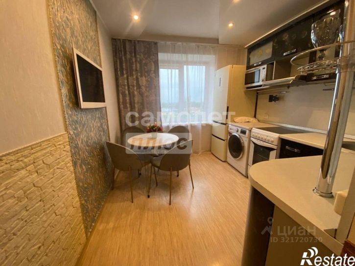 3-комн квартира Ленинградская улица, 12,  д. 12