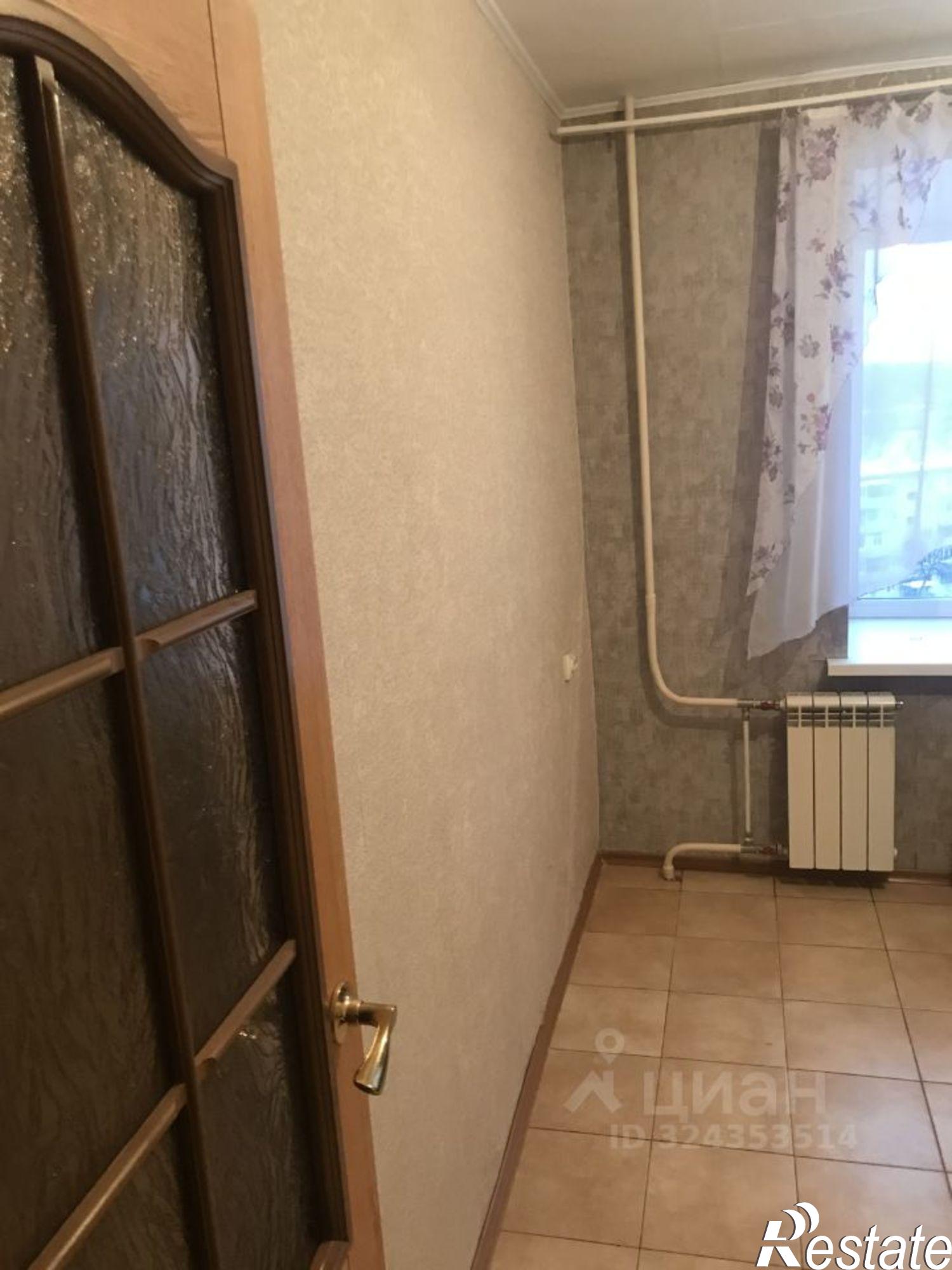 Сдать квартиру за 27 000 рублей на Коммунистический проспект, 122