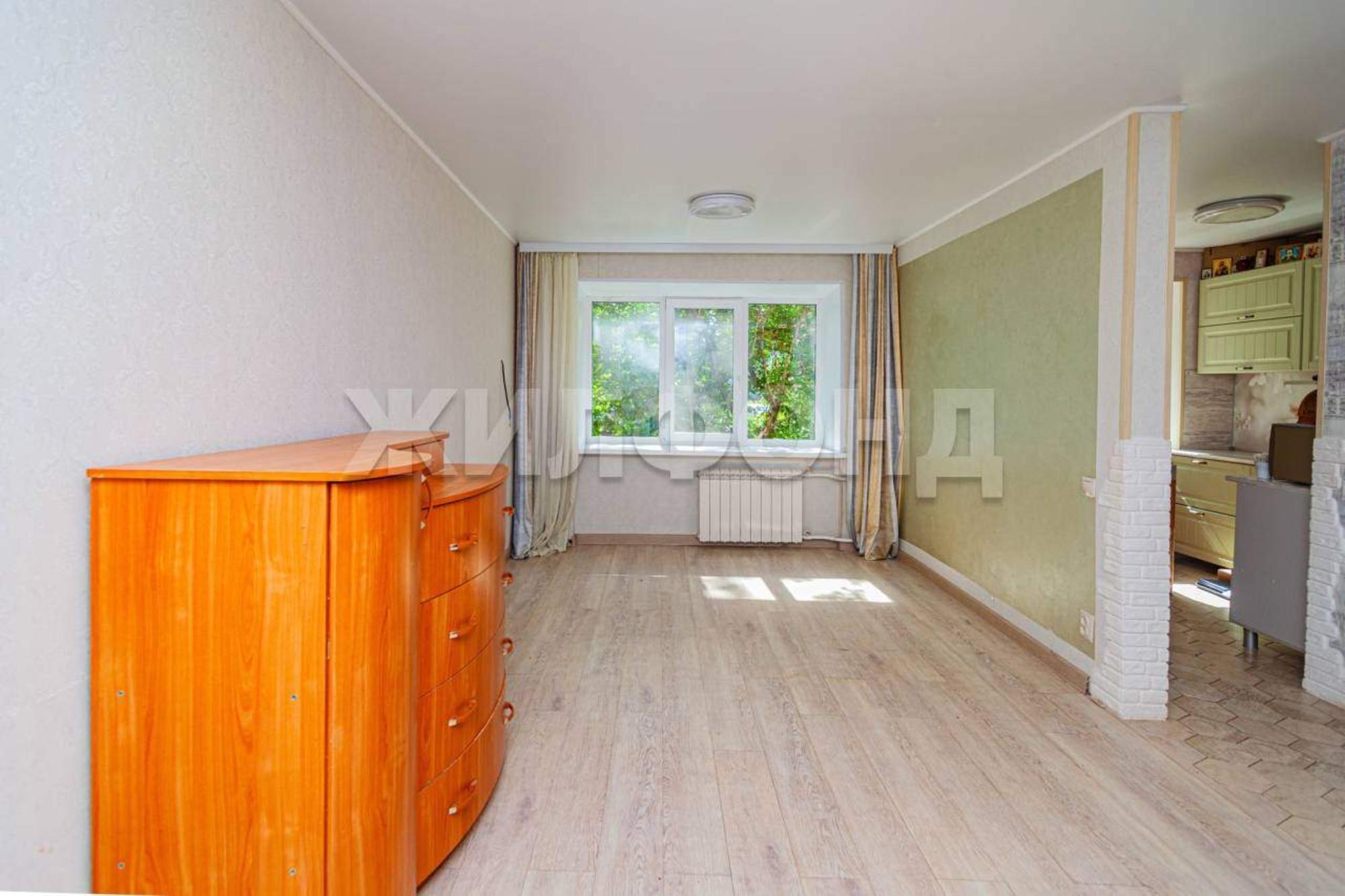 Купить квартиру за 3 150 000 рублей на Строителей улица, д.17