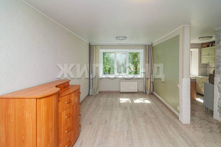 2-комн квартира Строителей улица, д.17