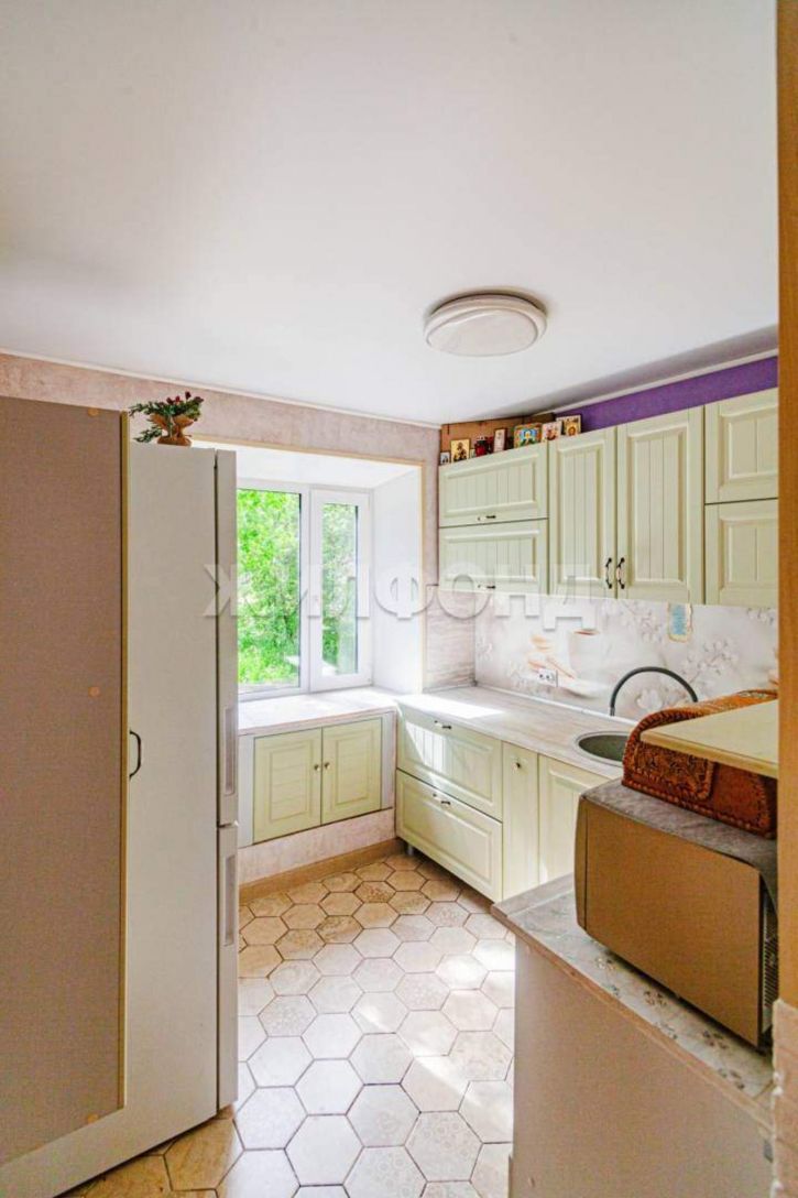 2-комн квартира Строителей улица, д.17