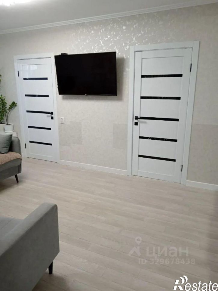 4-комн квартира улица Ленина, 104,  д. 104