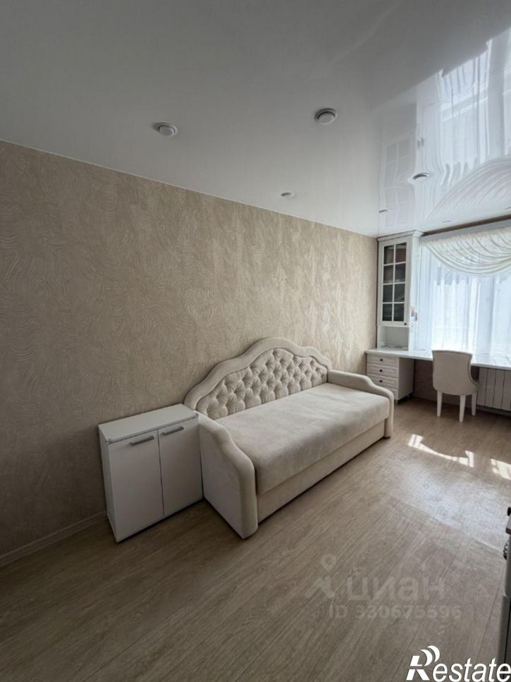 2-комн квартира улица Калинина, 52А,  д. 52А