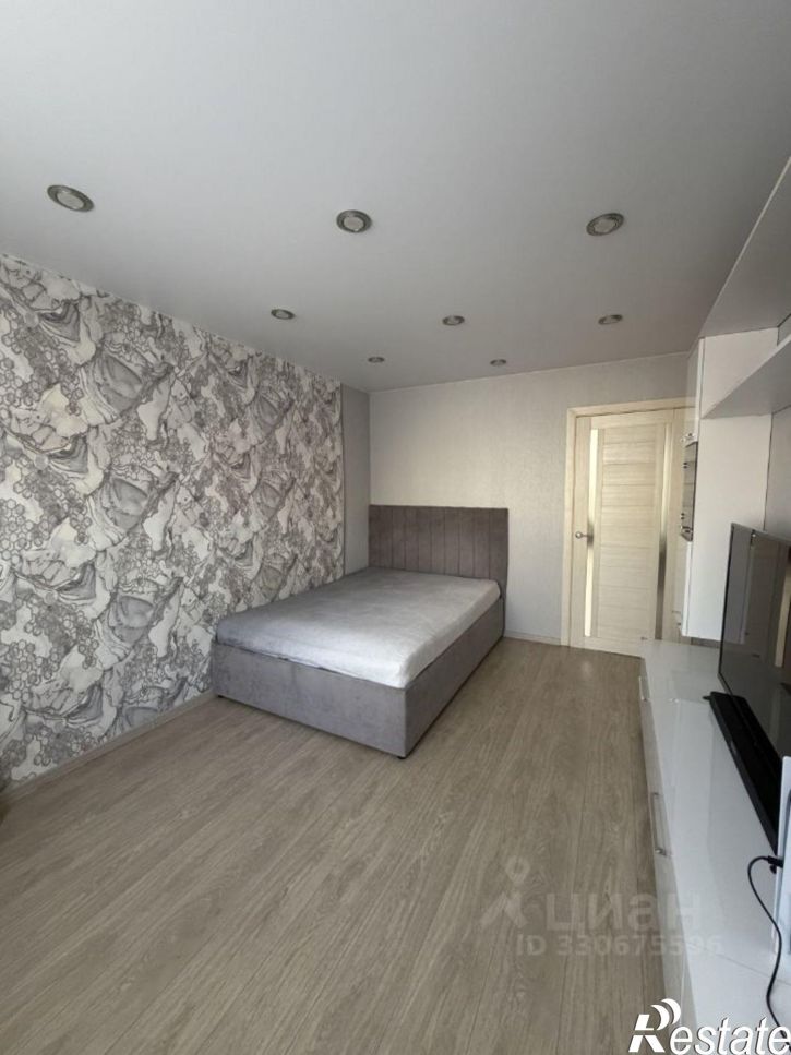 2-комн квартира улица Калинина, 52А,  д. 52А