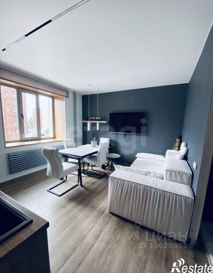 2-комн квартира улица Славского, 24,  д. 24