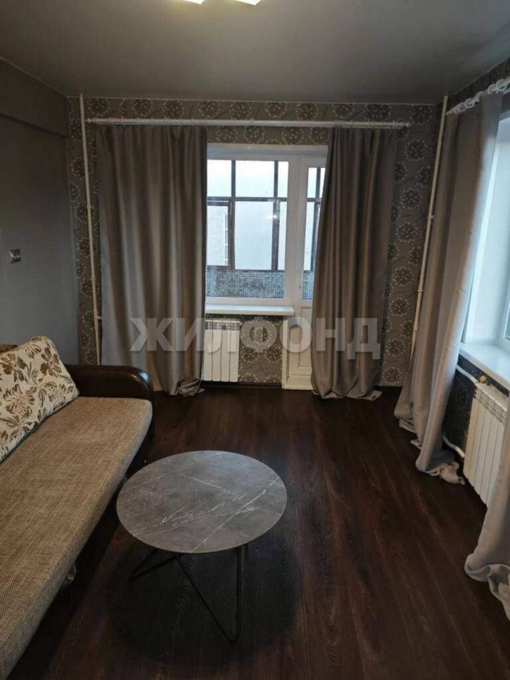 2-комн квартира Строителей улица, д.35