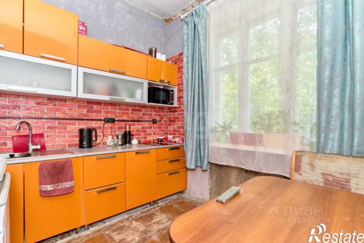 2-комн квартира улица Свердлова, 3,  д. 3