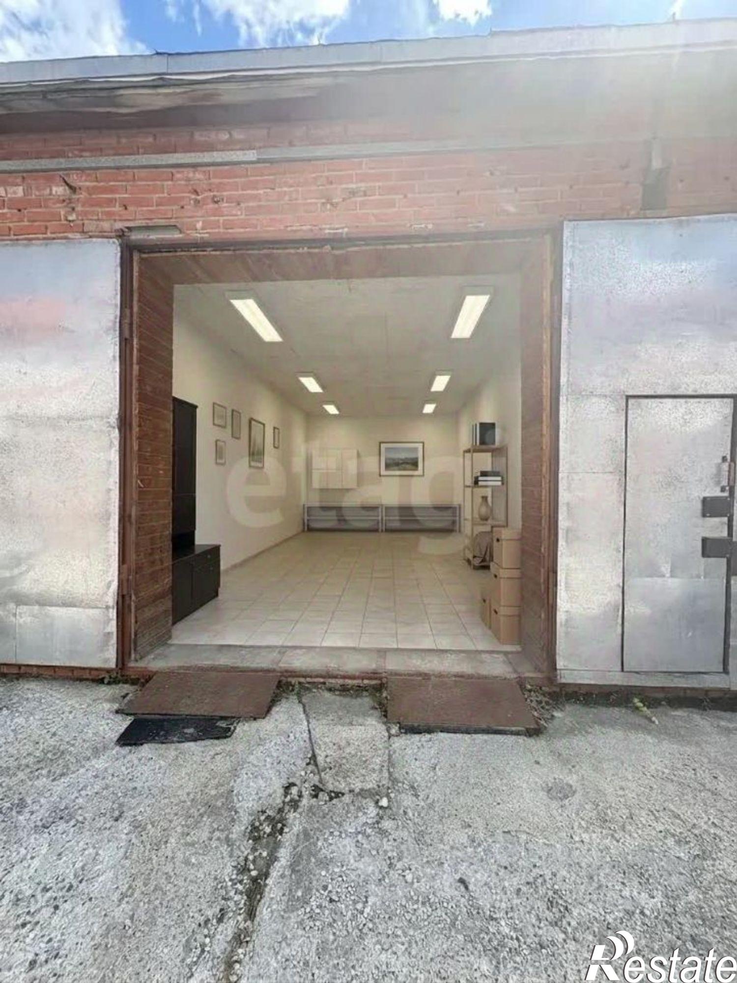 Купить гараж, место в паркинге за 2 467 570 рублей на Советская улица, 1/22