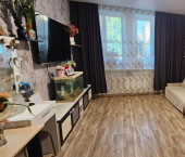 2-комн, 57кв м, этаж 1/4 ул Ленина, 16