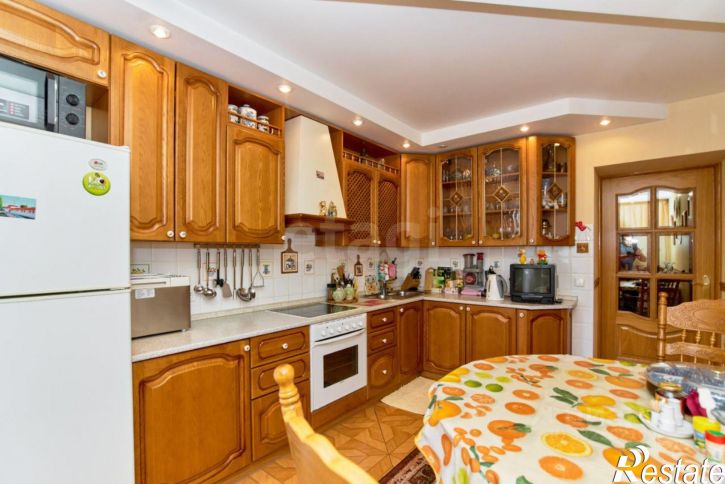 3-комн квартира ул Курчатова, 38А,  д. 38А