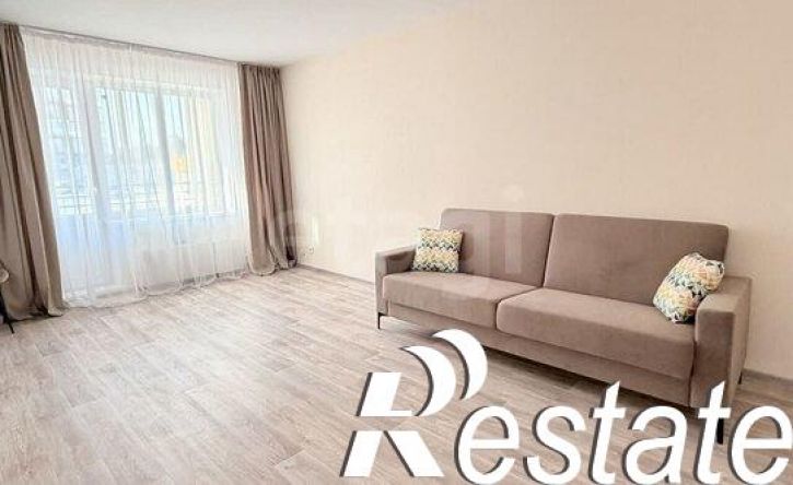 3-комн квартира улица Славского, 26,  д. 26