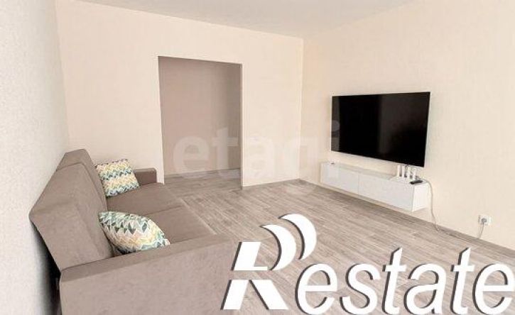 3-комн квартира улица Славского, 26,  д. 26