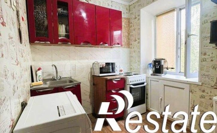 2-комн квартира Коммунистический проспект, 100,  д. 100