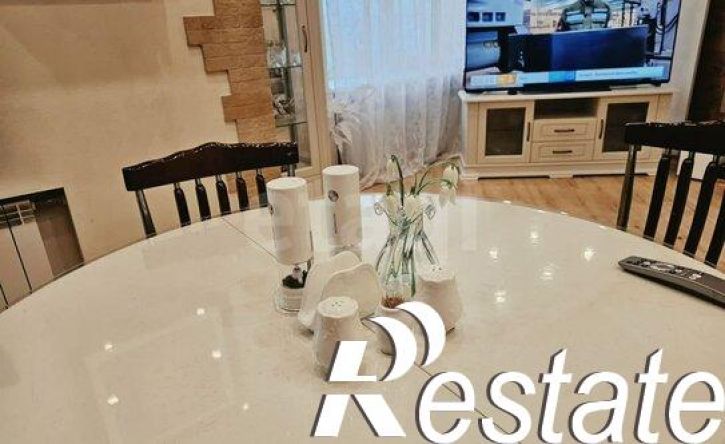 3-комн квартира улица Курчатова, 38А,  д. 38А