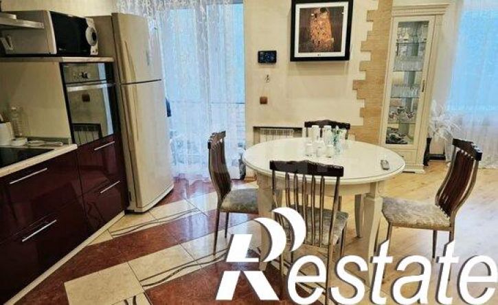 3-комн квартира улица Курчатова, 38А,  д. 38А
