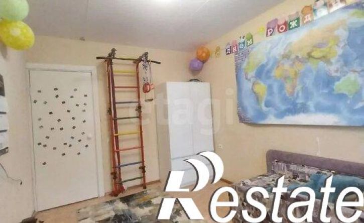 2-комн квартира улица Славского, 4,  д. 4