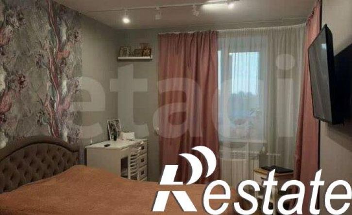 3-комн квартира улица Славского, 24,  д. 24