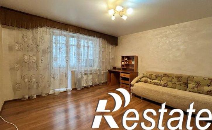 4-комн квартира улица Победы, 17,  д. 17